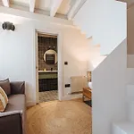 Relator * Seville