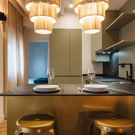 Apartment Relator *