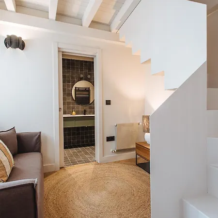 Relator * Seville