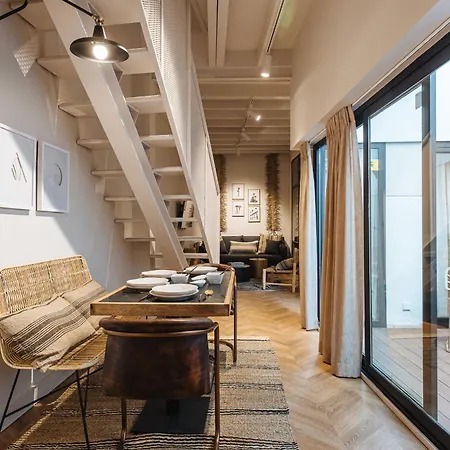 Relator Apartment